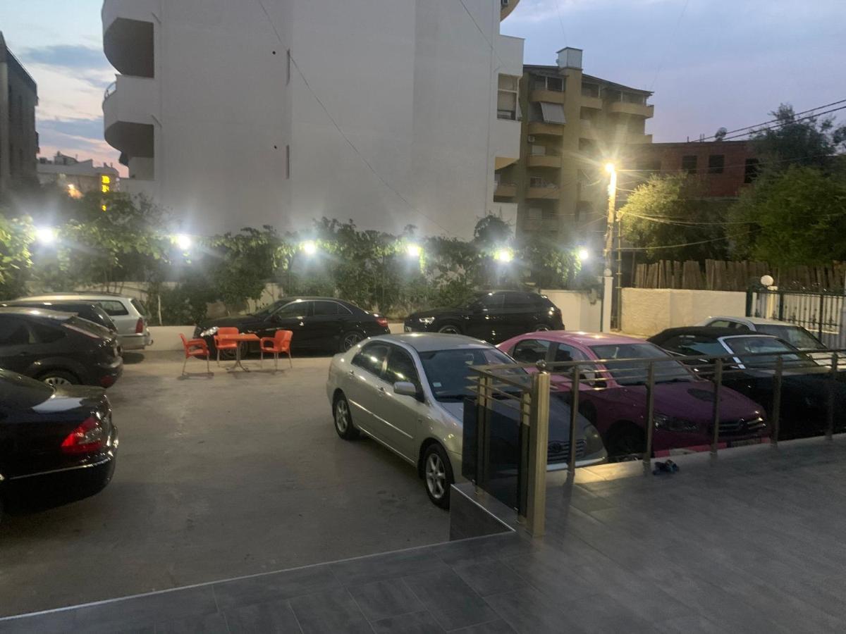 Villa Premium Durrës Exteriör bild