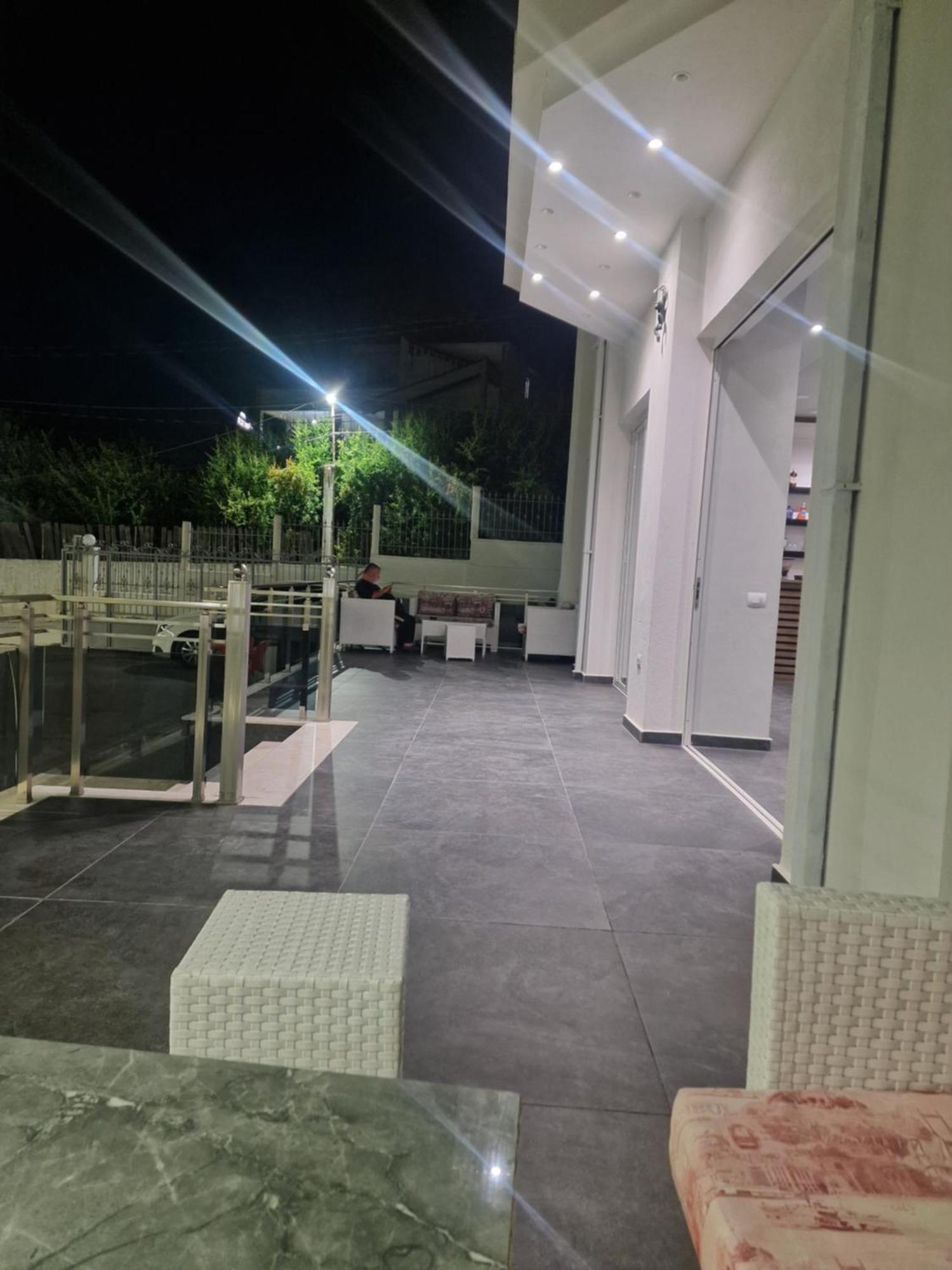 Villa Premium Durrës Exteriör bild